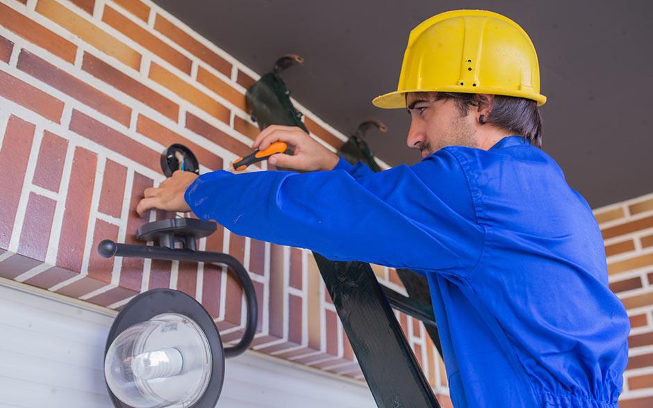 travail électricien Suresnes